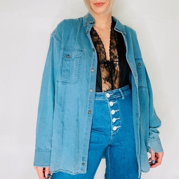 VINTAGE | Woven Chambray Oversized Slouchy Washed Out Faded Distressed Shirt Top - Picture 1 of 6